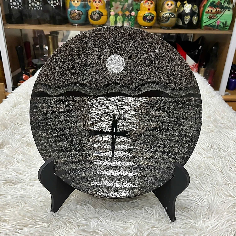 Thanh Binh Le high-class lacquer plate with beautiful eggshell inlay and diverse patterns