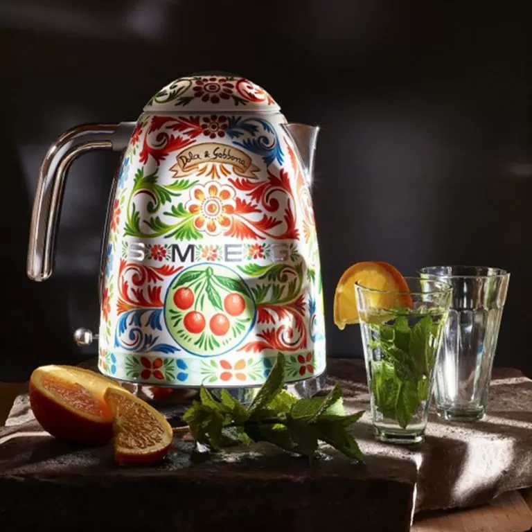Smeg KLF03DGEU D&G electric kettle Sicily is my love