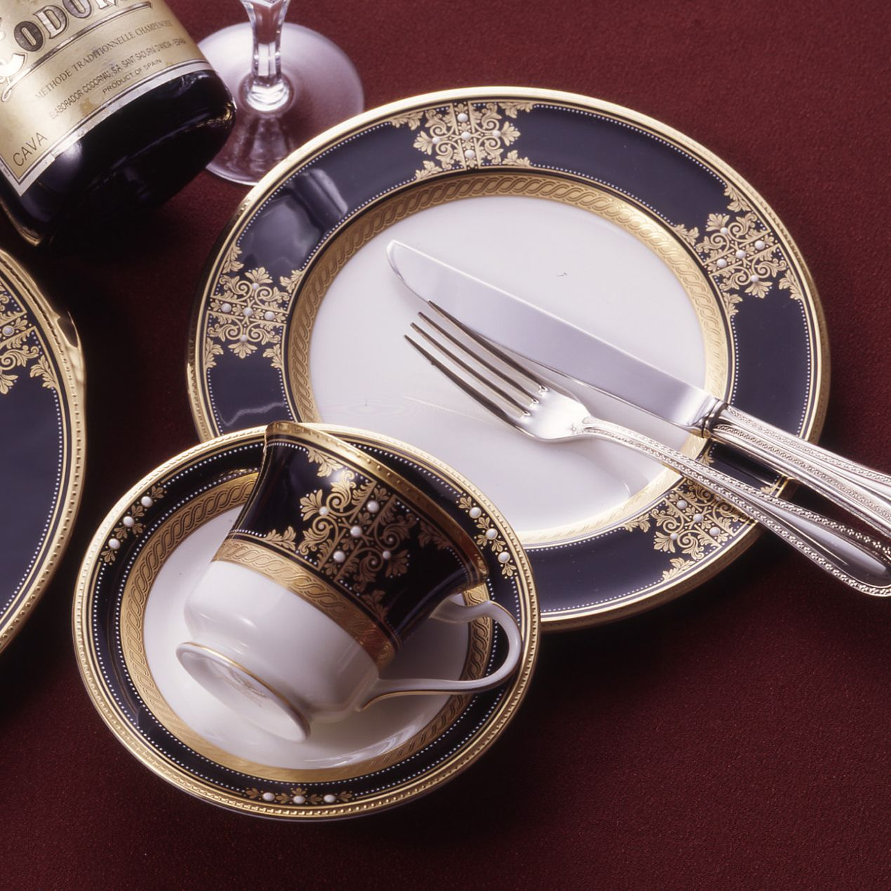 22-piece European-style dinnerware set (for 6 people) Japanese bone china | Evening Majesty 4818J - D024AK