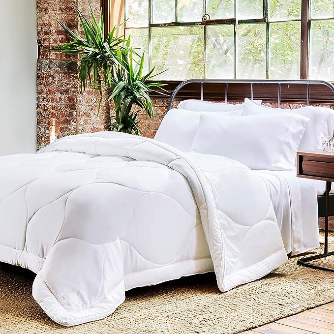 Buffy Cloud Comforter - Lyocell, down alternative filling, ultra-lofty quilted duvet core with corner tabs (king/walk)